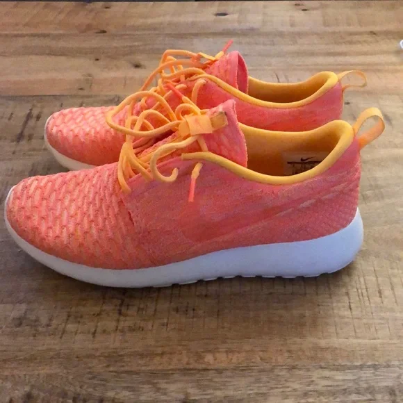 Nike Shoes Nike Roshe Run Poshmark